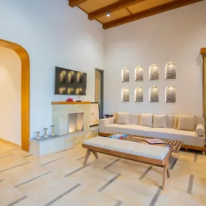 Villa Saffronstays Moringa Valley - Cidar Udaipur